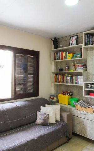 Casa à venda com 169m², 3 quartos e 3 vagas