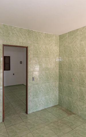 Casa à venda com 64m², 2 quartos e 2 vagas Casa à venda com 64m², 2 quartos e 2 vagasCozinha