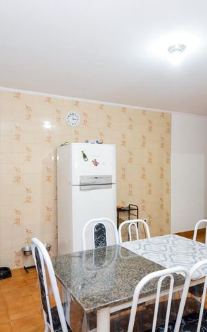 Casa à venda com 213m², 3 quartos e 2 vagasCozinha