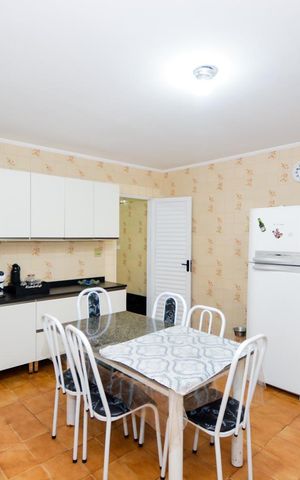 Casa à venda com 213m², 3 quartos e 2 vagasCozinha
