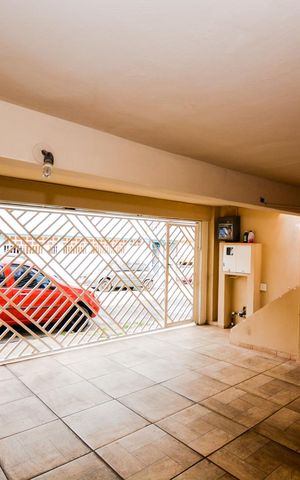 Casa à venda com 213m², 3 quartos e 2 vagasGaragem