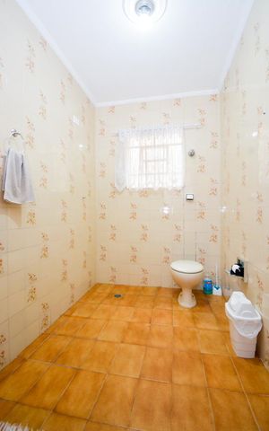 Casa à venda com 213m², 3 quartos e 2 vagasBanheiro Social