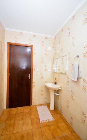 Casa à venda com 213m², 3 quartos e 2 vagasBanheiro Social