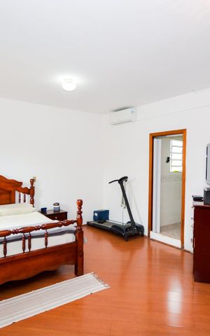Casa à venda com 213m², 3 quartos e 2 vagasQuarto 3 - Suíte
