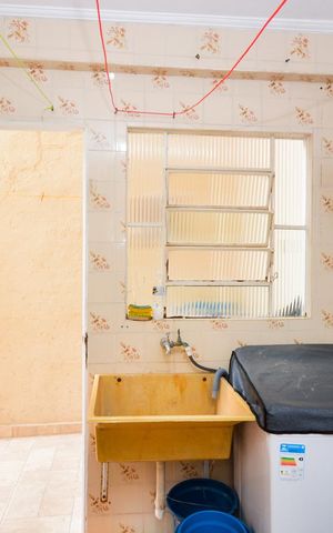 Casa à venda com 213m², 3 quartos e 2 vagasÁrea de Serviço