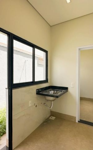 Casa de condomínio para alugar com 217m², 3 quartos e 3 vagas Casa de condomínio para alugar com 217m², 3 quartos e 3 vagasÁrea de Serviço