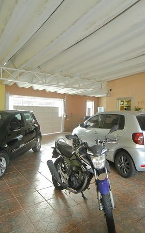 Casa para alugar com 249m², 4 quartos e 5 vagasGaragem 