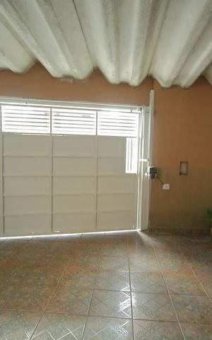 Casa para alugar com 249m², 4 quartos e 5 vagasGaragem 