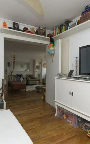 Apartamento à venda com 127m², 3 quartos e 2 vagas Apartamento à venda com 127m², 3 quartos e 2 vagasQuarto