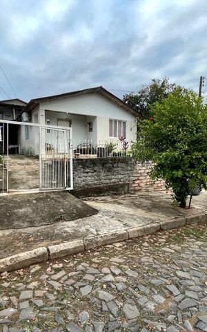 Casa à venda com 54m², 2 quartos e 1 vaga Casa à venda com 54m², 2 quartos e 1 vagaPlaca Instalada em 09/06/2026 - Cod.VZOE-470