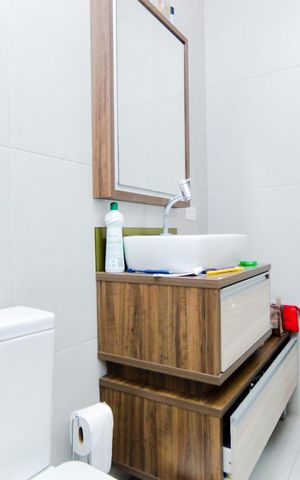 Casa de condomínio à venda com 111m², 3 quartos e 2 vagasBanheiro da Suíte