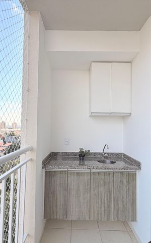 Apartamento à venda com 69m², 2 quartos e 1 vagaSacada da Sala