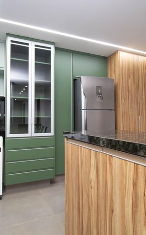 Apartamento à venda com 76m², 2 quartos e 2 vagas Apartamento à venda com 76m², 2 quartos e 2 vagasCozinha e Área de Serviço