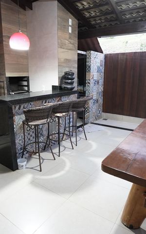 Casa de condomínio à venda com 126m², 3 quartos e 4 vagas