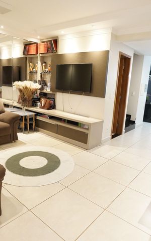Casa de condomínio à venda com 126m², 3 quartos e 4 vagas