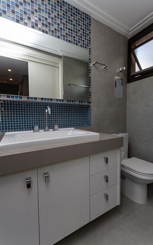 Apartamento para alugar com 93m², 2 quartos e 2 vagas Apartamento para alugar com 93m², 2 quartos e 2 vagasBanheiro do quarto 1 Suíte