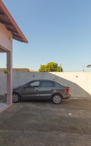 Casa à venda com 57m², 2 quartos e 1 vagaPátio