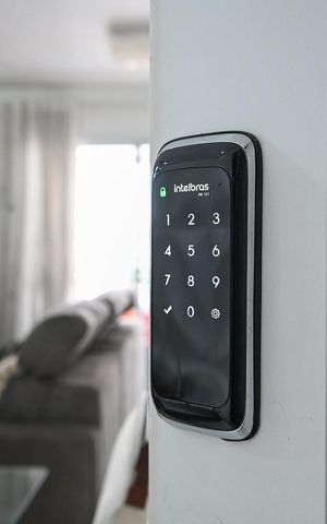 Apartamento à venda com 64m², 2 quartos e 1 vagaFechadura Eletrônica