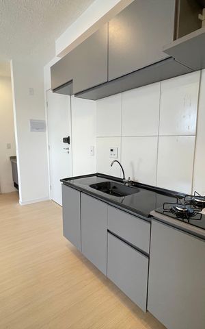 Apartamento à venda com 35m², 2 quartos e sem vaga Apartamento à venda com 35m², 2 quartos e sem vagaCozinha e Área de Serviço