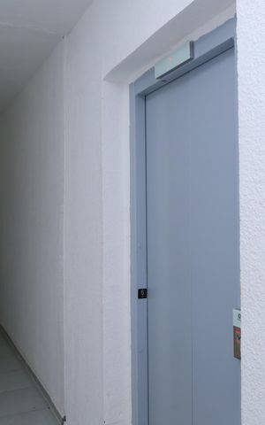 Apartamento para alugar com 41m², 2 quartos e sem vagaÁrea comum - Saguão do andar