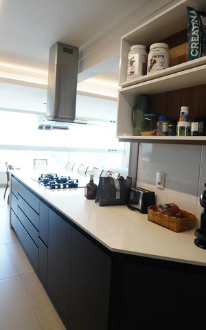 Apartamento para alugar com 140m², 4 quartos e 3 vagas