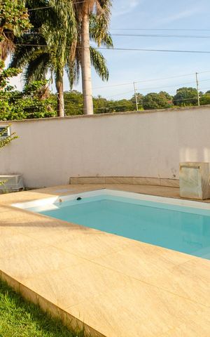 Casa à venda com 106m², 3 quartos e 3 vagas