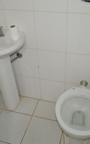 Casa para alugar com 490m², 3 quartos e 5 vagasBanheiro de serviço
