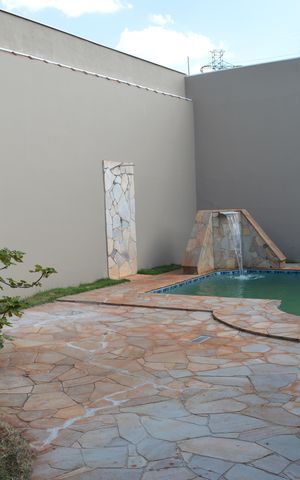 Casa para alugar com 490m², 3 quartos e 5 vagasPiscina