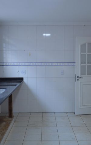 Casa para alugar com 490m², 3 quartos e 5 vagasCozinha