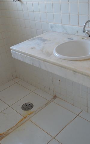Casa para alugar com 490m², 3 quartos e 5 vagasBanheiro da Suíte 2