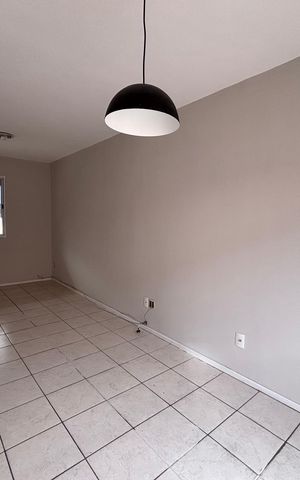 Casa de condomínio à venda com 85m², 3 quartos e 1 vaga Casa de condomínio à venda com 85m², 3 quartos e 1 vagaSala