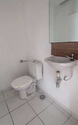 Casa de condomínio à venda com 85m², 3 quartos e 1 vaga Casa de condomínio à venda com 85m², 3 quartos e 1 vagaLavabo