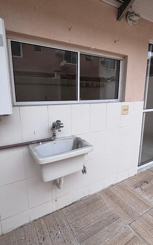 Casa de condomínio à venda com 85m², 3 quartos e 1 vaga Casa de condomínio à venda com 85m², 3 quartos e 1 vagaÁrea de Serviço