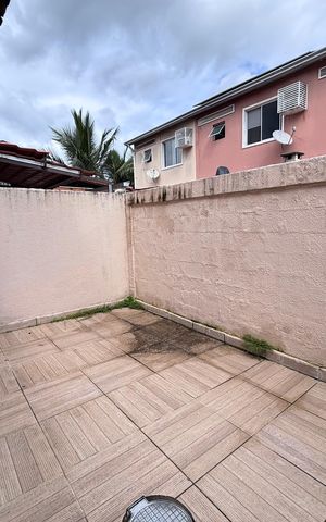 Casa de condomínio à venda com 85m², 3 quartos e 1 vaga Casa de condomínio à venda com 85m², 3 quartos e 1 vagaQuintal