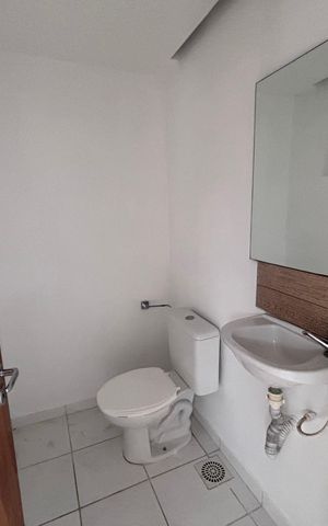 Casa de condomínio à venda com 85m², 3 quartos e 1 vaga Casa de condomínio à venda com 85m², 3 quartos e 1 vagaLavabo