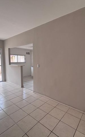 Casa de condomínio à venda com 85m², 3 quartos e 1 vaga Casa de condomínio à venda com 85m², 3 quartos e 1 vagaSala