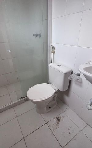 Casa de condomínio à venda com 85m², 3 quartos e 1 vaga Casa de condomínio à venda com 85m², 3 quartos e 1 vagaBanheiro do Quarto 3