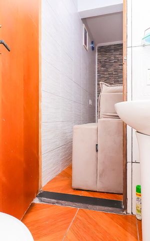 Casa à venda com 139m², 2 quartos e 2 vagasBanheiro 2