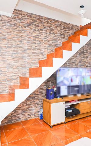 Casa à venda com 139m², 2 quartos e 2 vagasSala