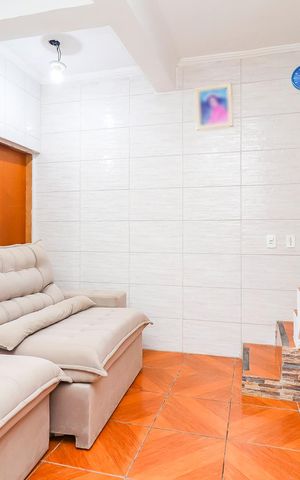 Casa à venda com 139m², 2 quartos e 2 vagasSala