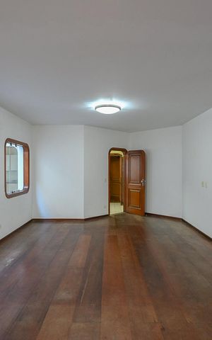 Casa para alugar com 800m², 5 quartos e 9 vagasSala de Jantar