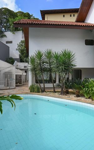 Casa para alugar com 800m², 5 quartos e 9 vagasPiscina