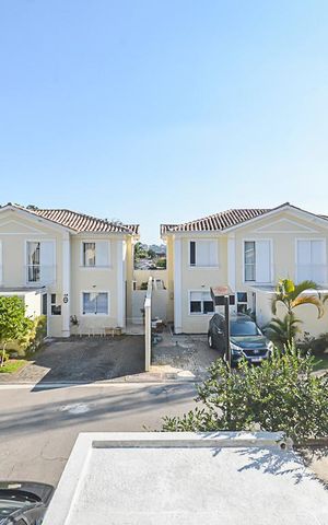Casa de condomínio à venda com 200m², 3 quartos e 2 vagas Casa de condomínio à venda com 200m², 3 quartos e 2 vagasVista do Quarto suíte