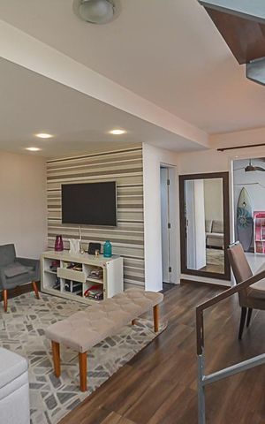 Casa de condomínio à venda com 200m², 3 quartos e 2 vagas Casa de condomínio à venda com 200m², 3 quartos e 2 vagasSala