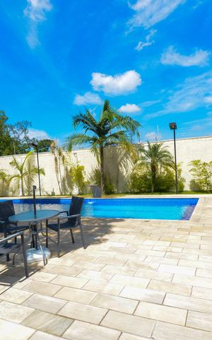 Casa de condomínio à venda com 200m², 3 quartos e 2 vagas Casa de condomínio à venda com 200m², 3 quartos e 2 vagasÁrea comum - Piscina