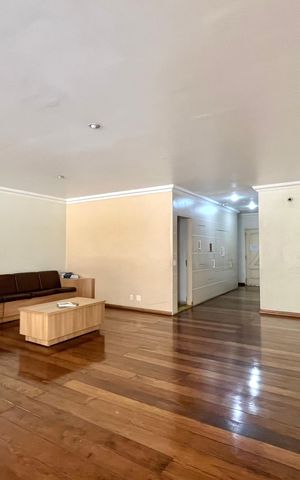 Apartamento à venda com 80m², 2 quartos e sem vagaHall social