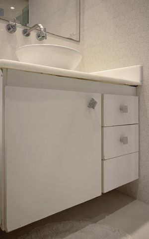Apartamento para alugar com 185m², 3 quartos e 1 vagaBanheiro da Suíte