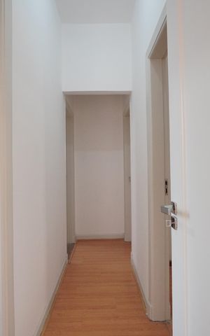 Apartamento à venda com 100m², 2 quartos e sem vagaCorredor