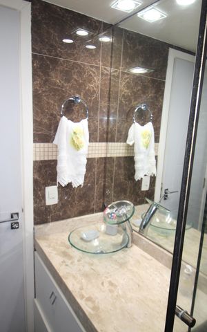 Apartamento à venda com 83m², 3 quartos e 2 vagasQuarto 3 - Banheiro