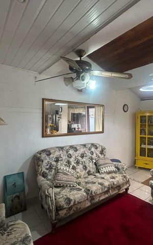 Casa para alugar com 200m², 3 quartos e 2 vagas Casa para alugar com 200m², 3 quartos e 2 vagasSala 1